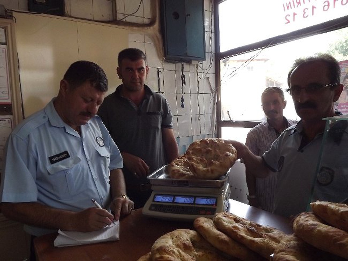 Zabıta Ekipleri Ekmek ve Pide Fırınlarını Denetledi