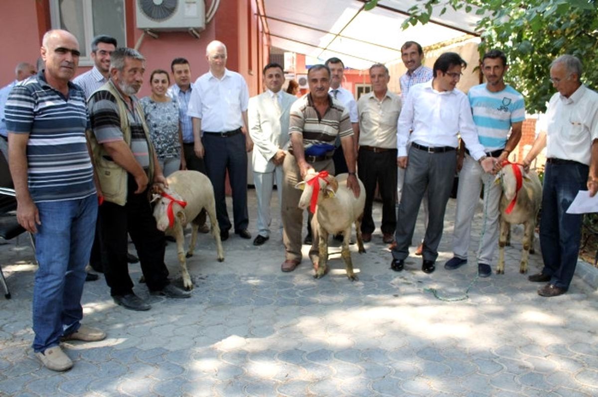 Balıkesir İl Özel İdaresi Koç Dağıttı