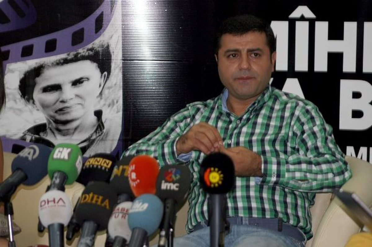 BDP Lideri Demirtaş, Genelkurmay Başkanı\'na Tazminat Ödeyecek