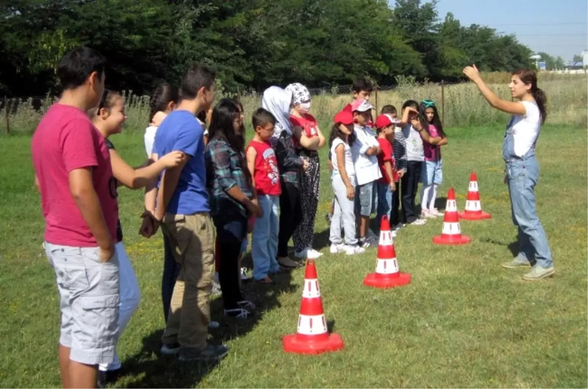 Lösemili Çocuklar Atla Tanıştı