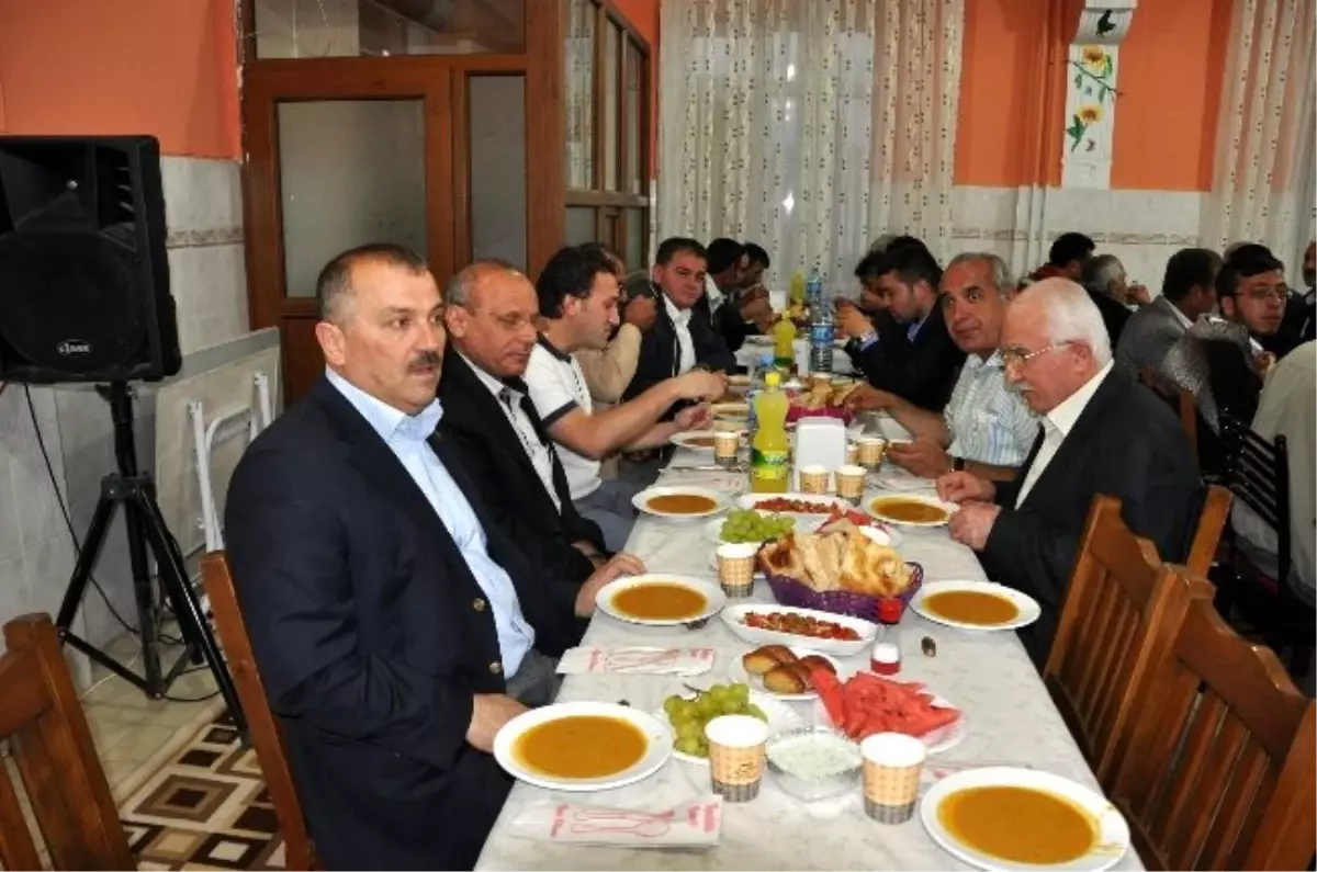 Suşehri MÜSİAD Temsilciliği İftar Yemeği Düzenlendi