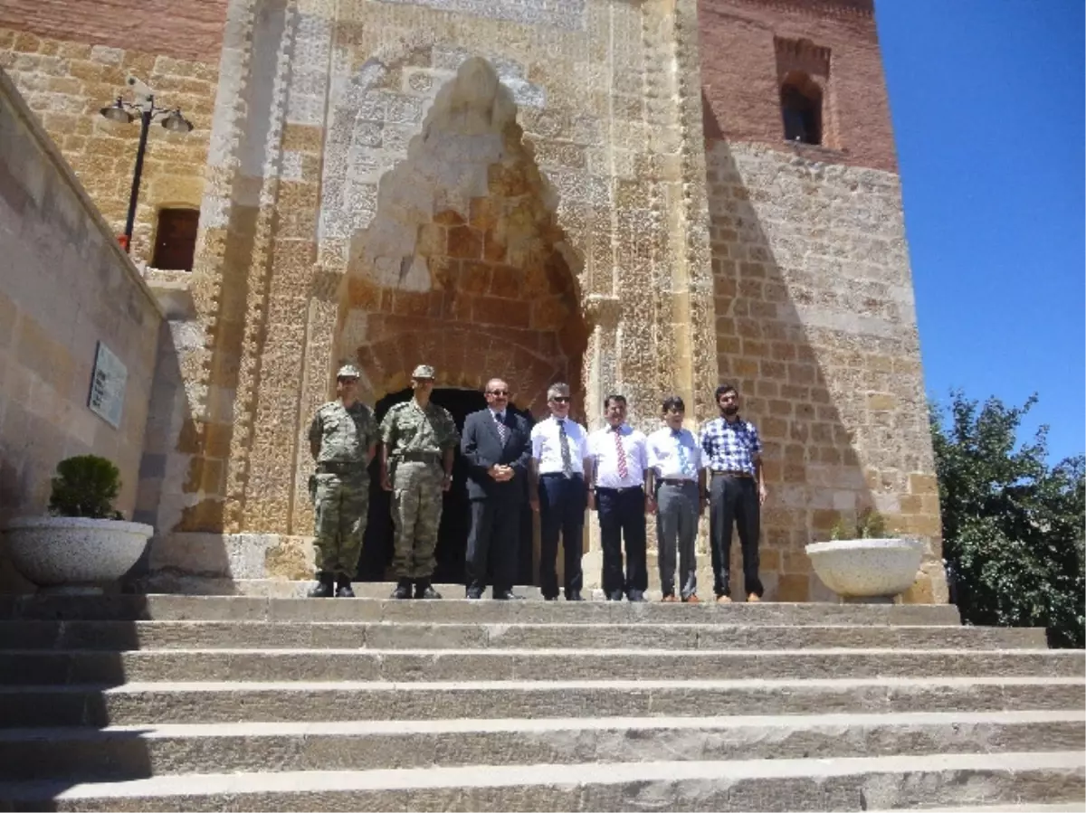 Vali Kocatepe Afşin Eshab-I Kehf Külliyesini Ziyaret Etti