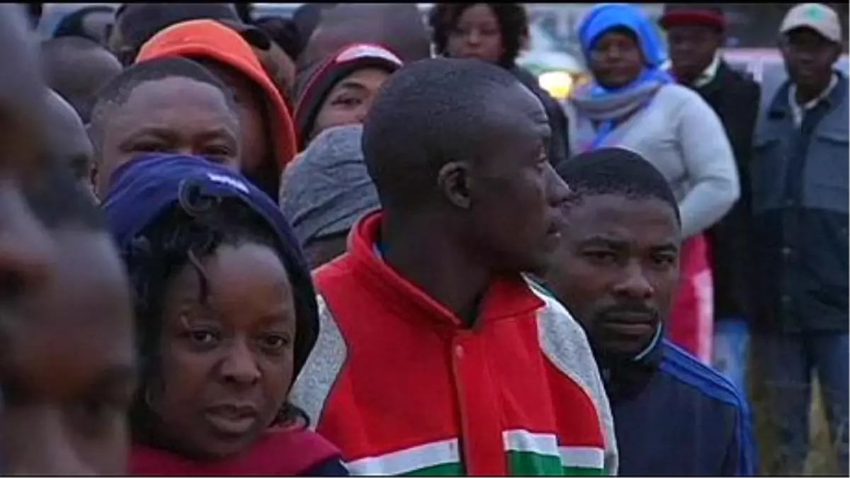 Zimbabve\'deki Seçim Maratonu