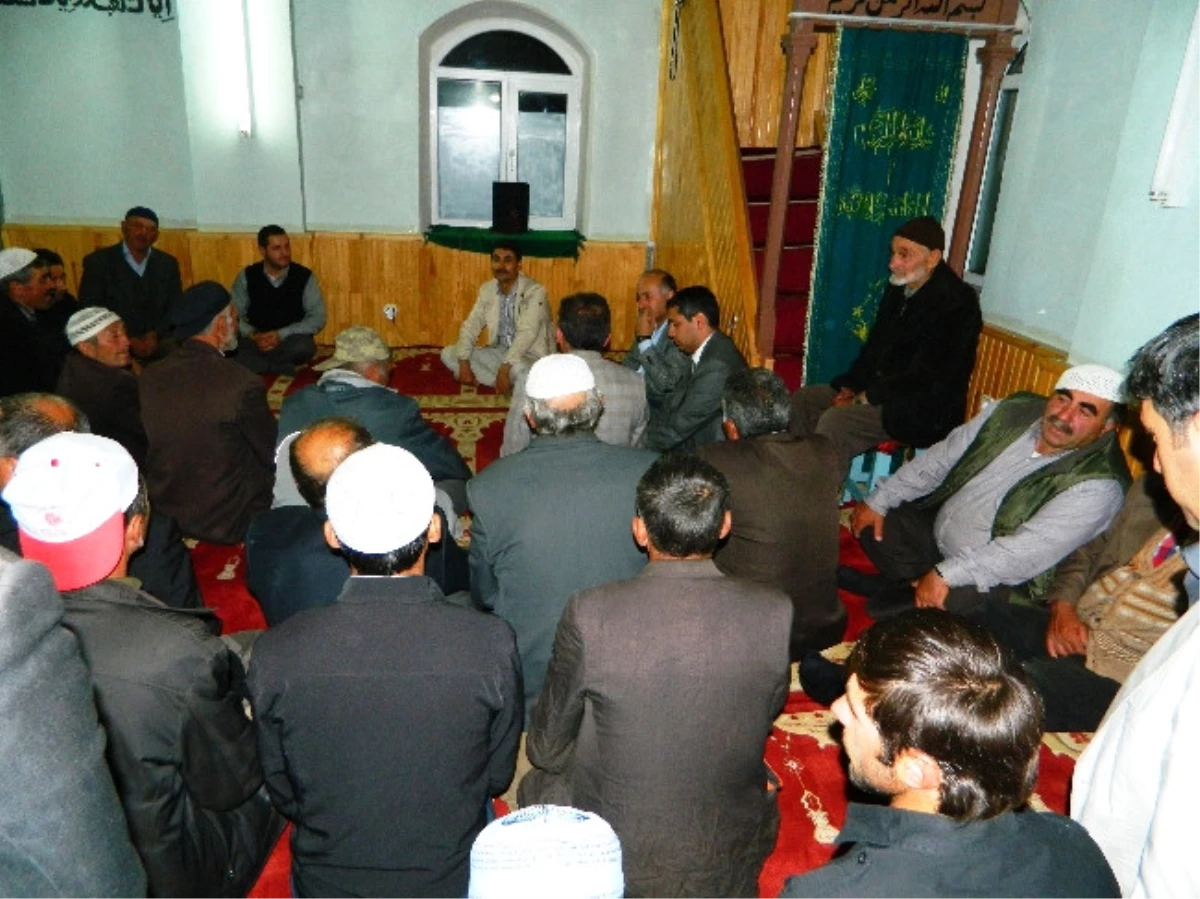 Ardahan Valisi Azizoğlu, Cami Cemaatiyle Sohbet Başlattı
