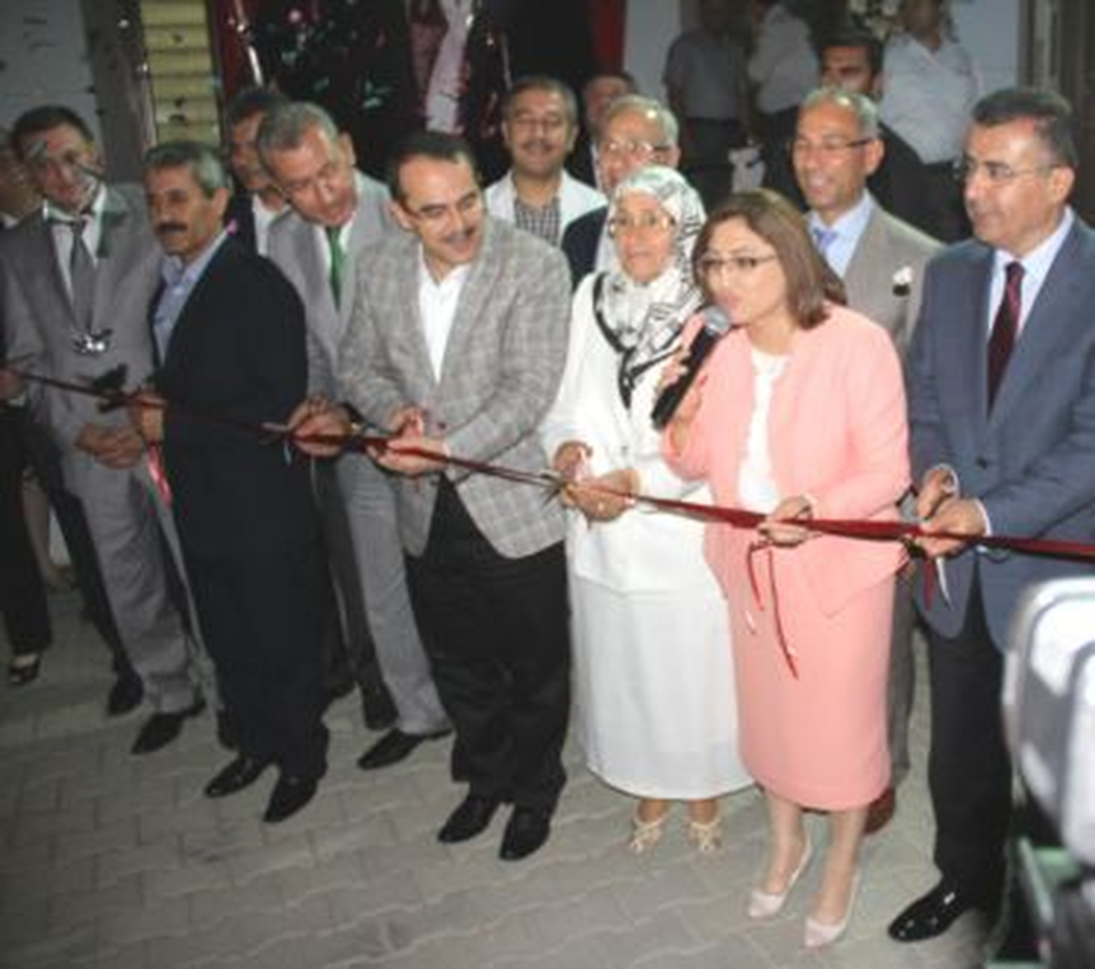 Bakanlar Şahin ve Ergin, Çocuk Yuvası Açılışı Yaptı