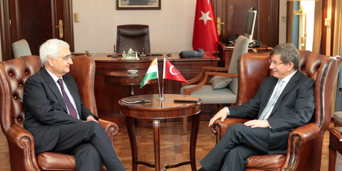 Dışişleri Bakanı Hindistan Dışişleri Bakanı İle Biraraya Geldi
