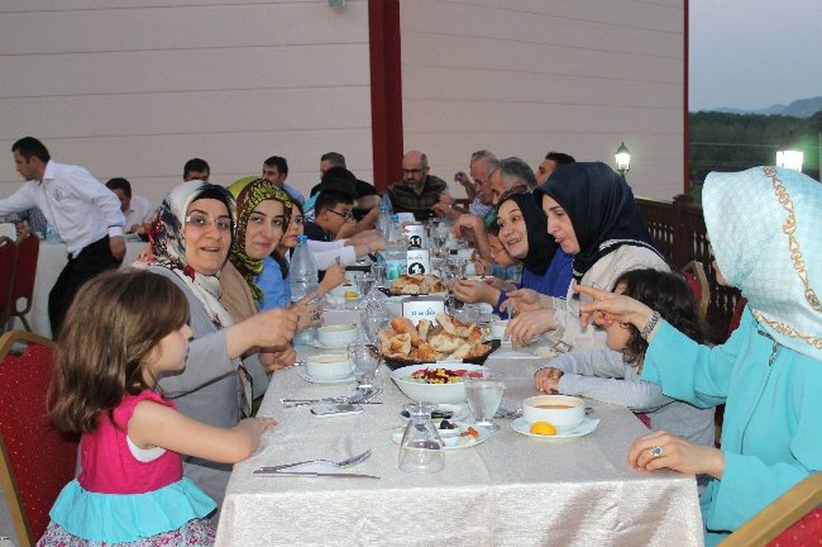 Gazete Çalışanları İftarda Buluştu