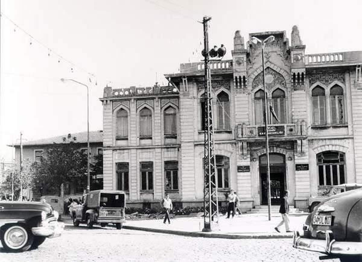 Kadıköy\'deki Tarihi Şehremaneti Binası Kütüphane Olacak