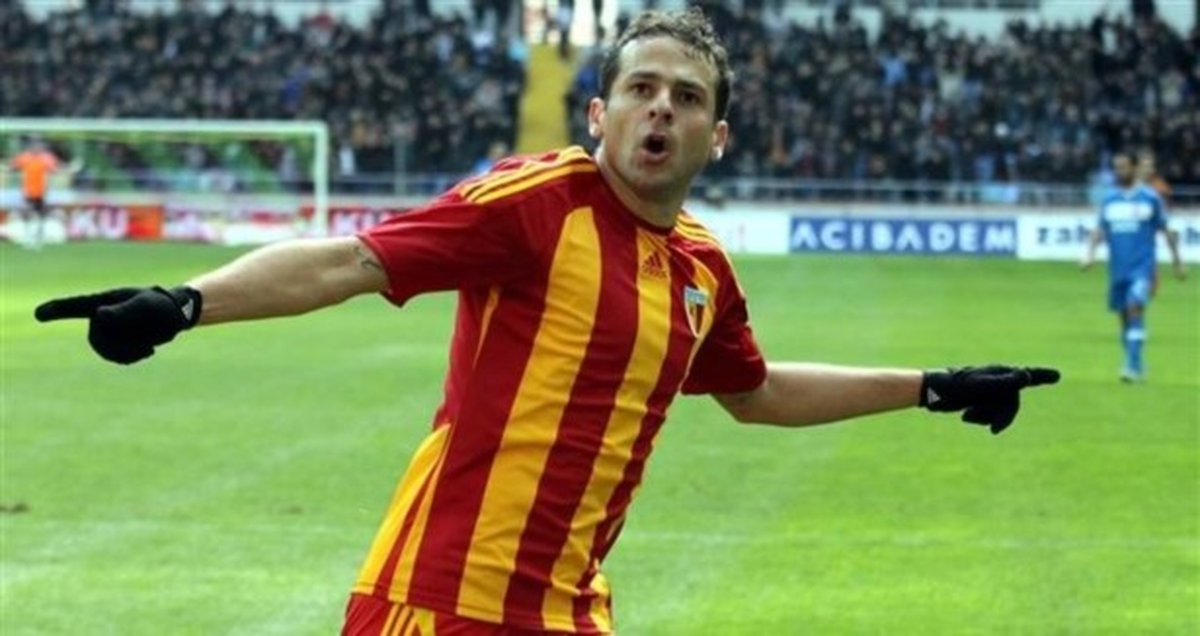 Kayserispor\'da Bobo Şoku