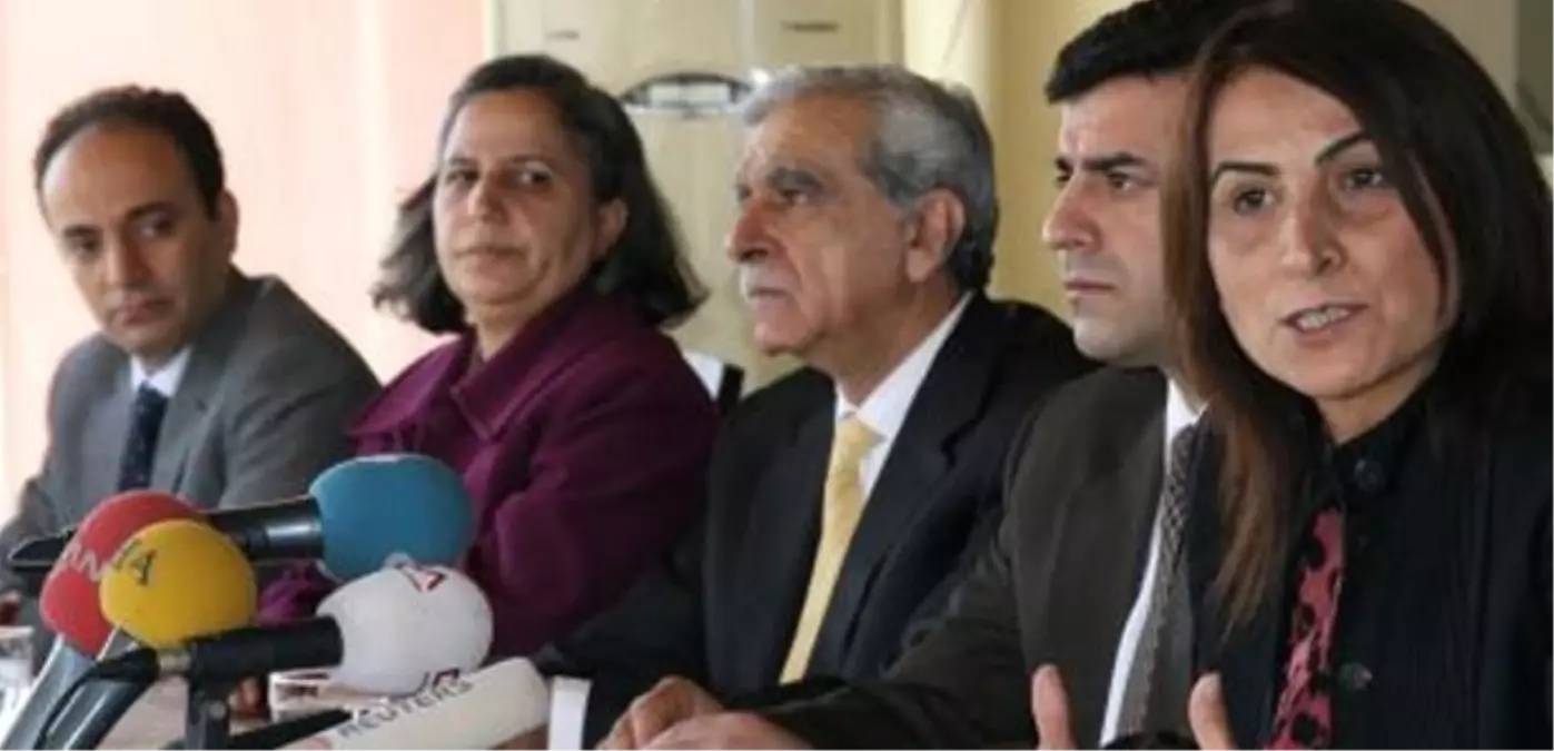 Öcalan\'ın HDP Önerisi BDP\'yi Böldü