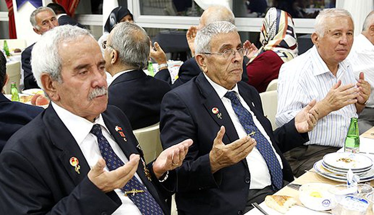 Şehit Yakınları ve Gaziler İftarda Buluştu