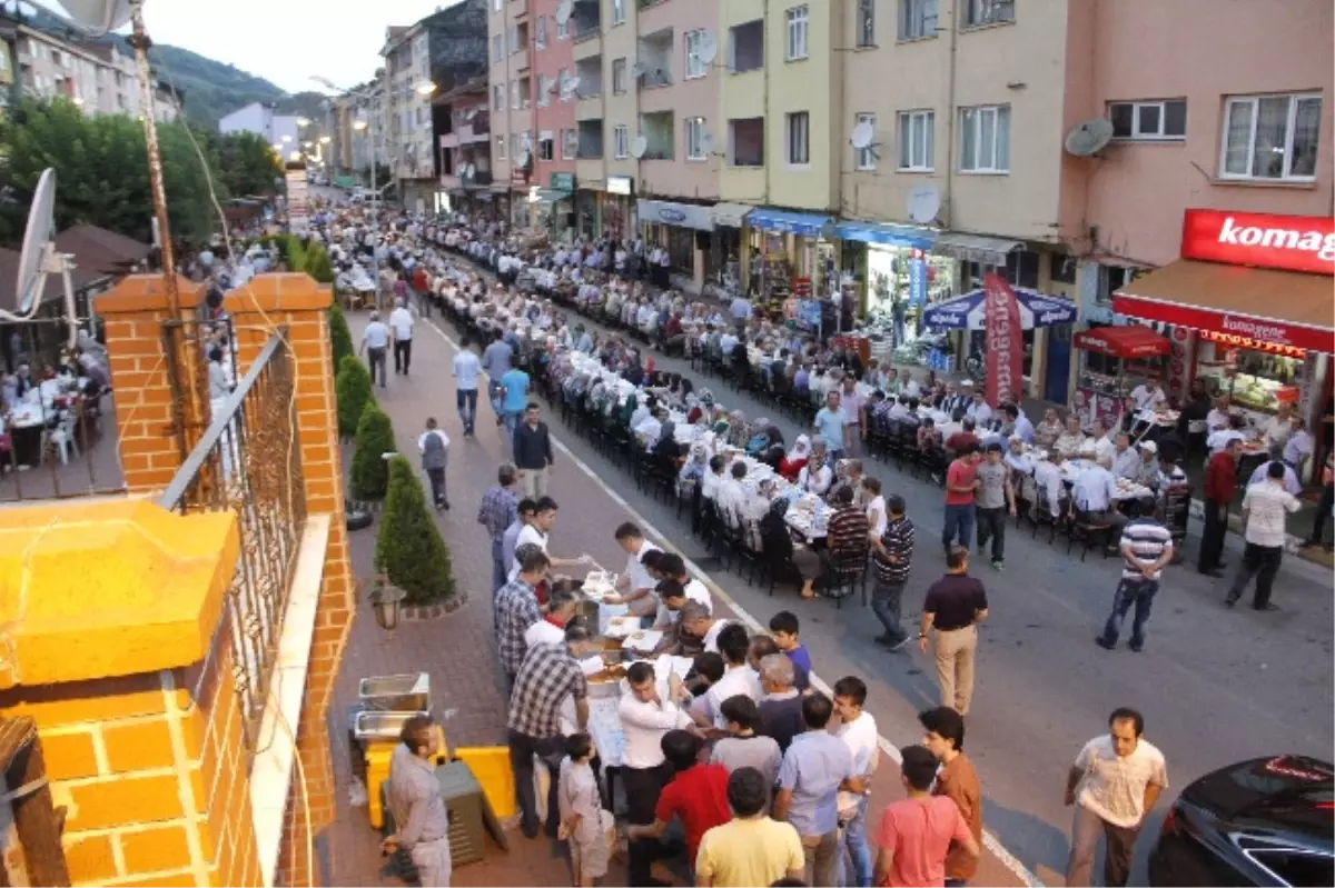 AK Parti Genel Başkan Yardımcısı Şahin, Karabük\'te