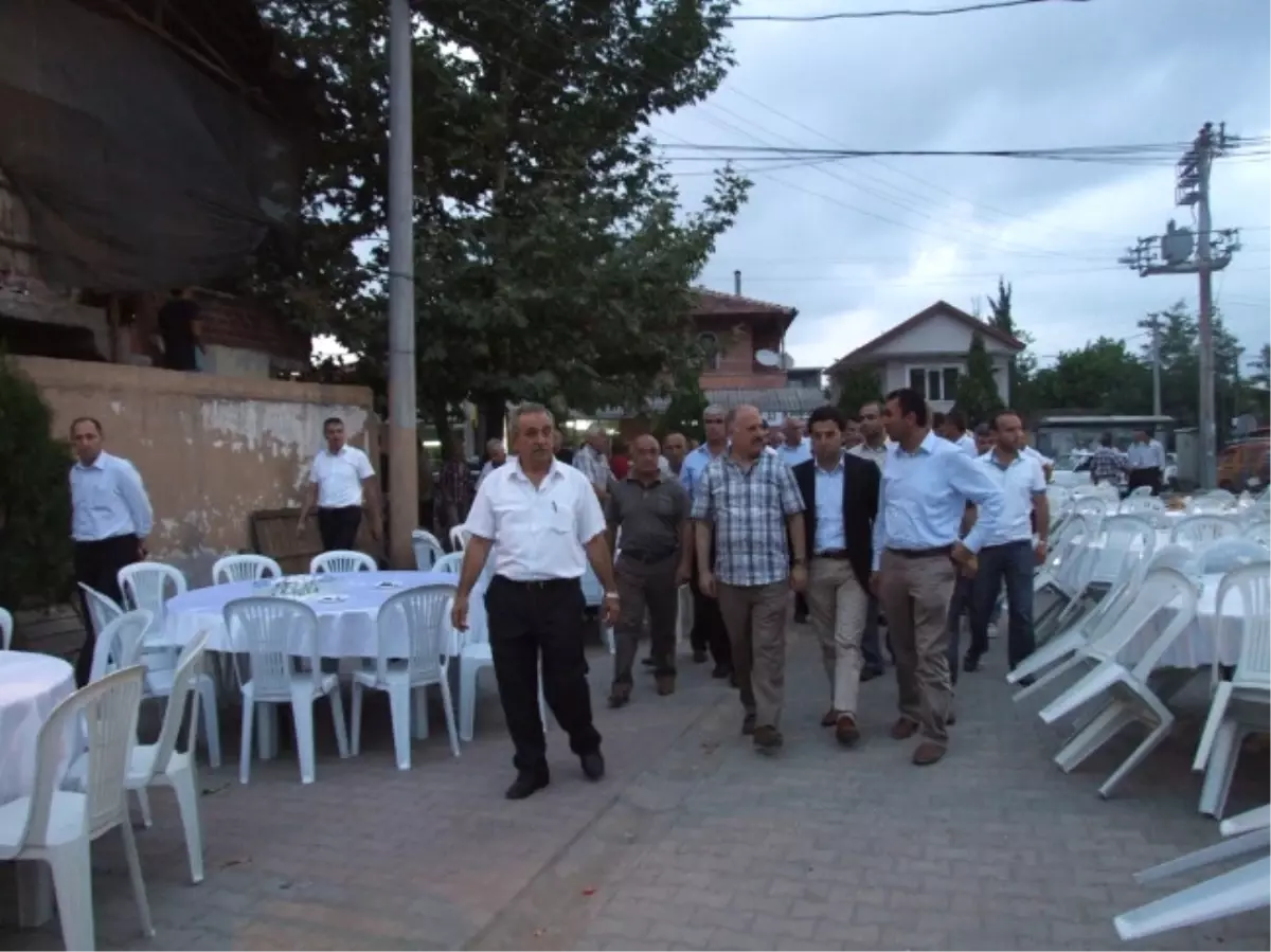 Budaklar Köy Meydanında İftar