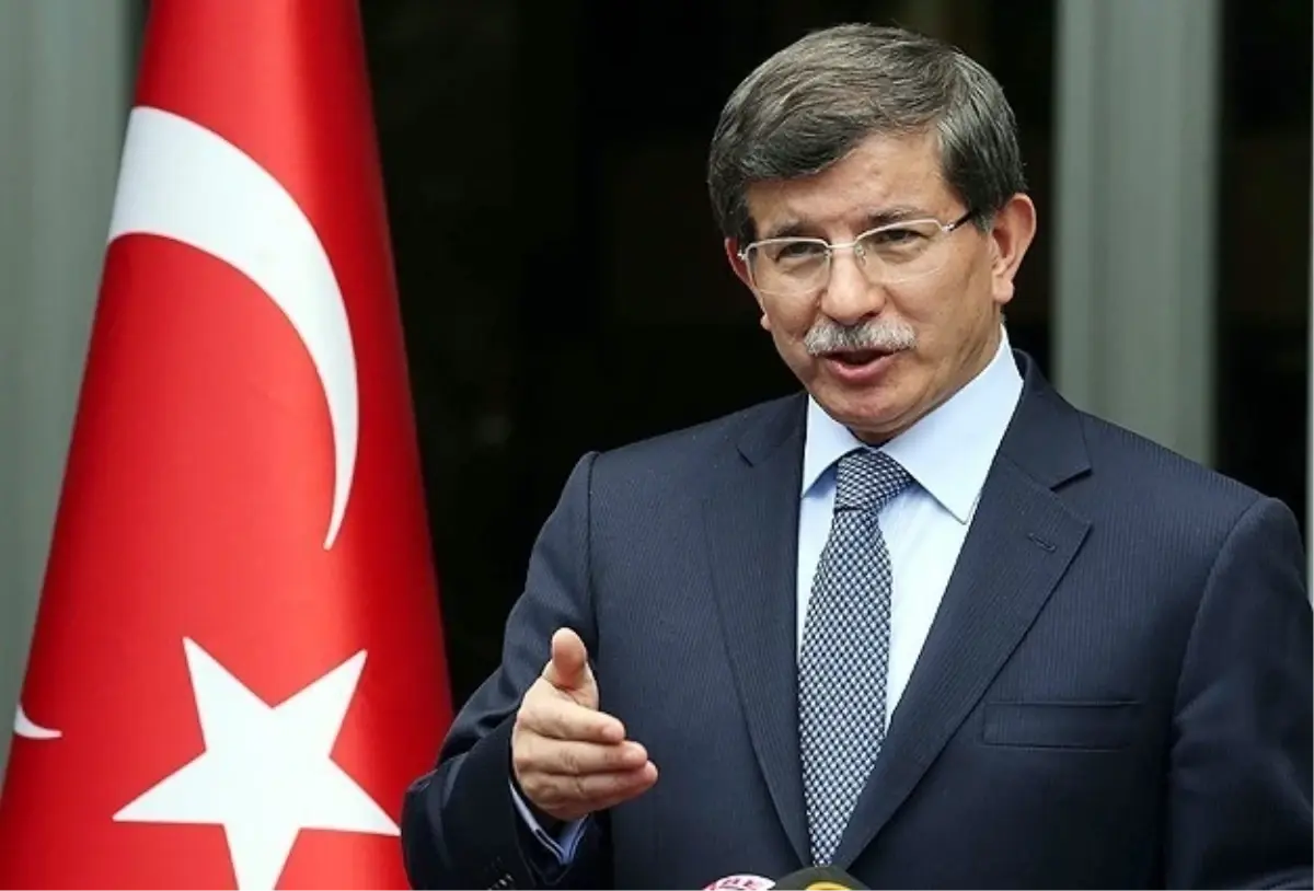 Dışişleri Bakanı Davutoğlu, İzmir Valisi Toprak\'ı Kabul Etti