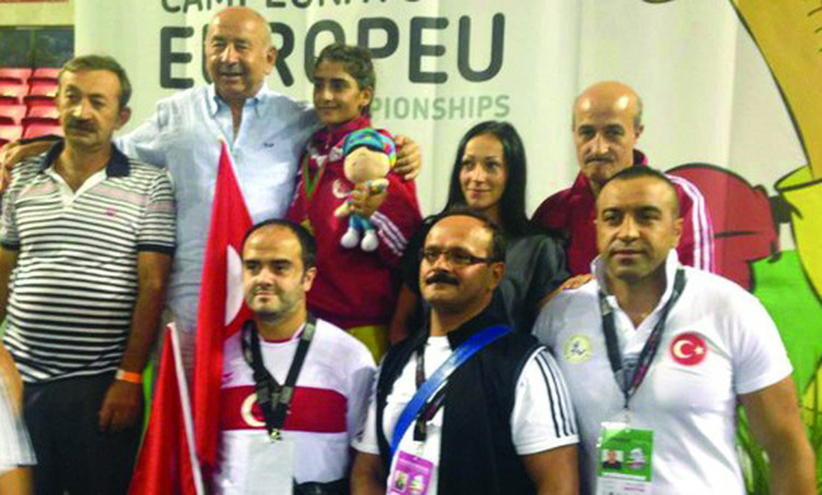 Gaziosmanpaşalı Sporcular Şampiyonluklara Doymuyor