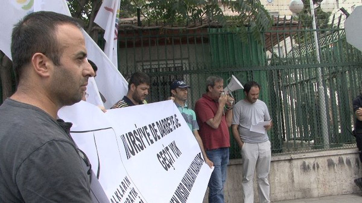Hdk\'den Mısır Büyükelçiliği Önünde \'Darbe\' Protestosu