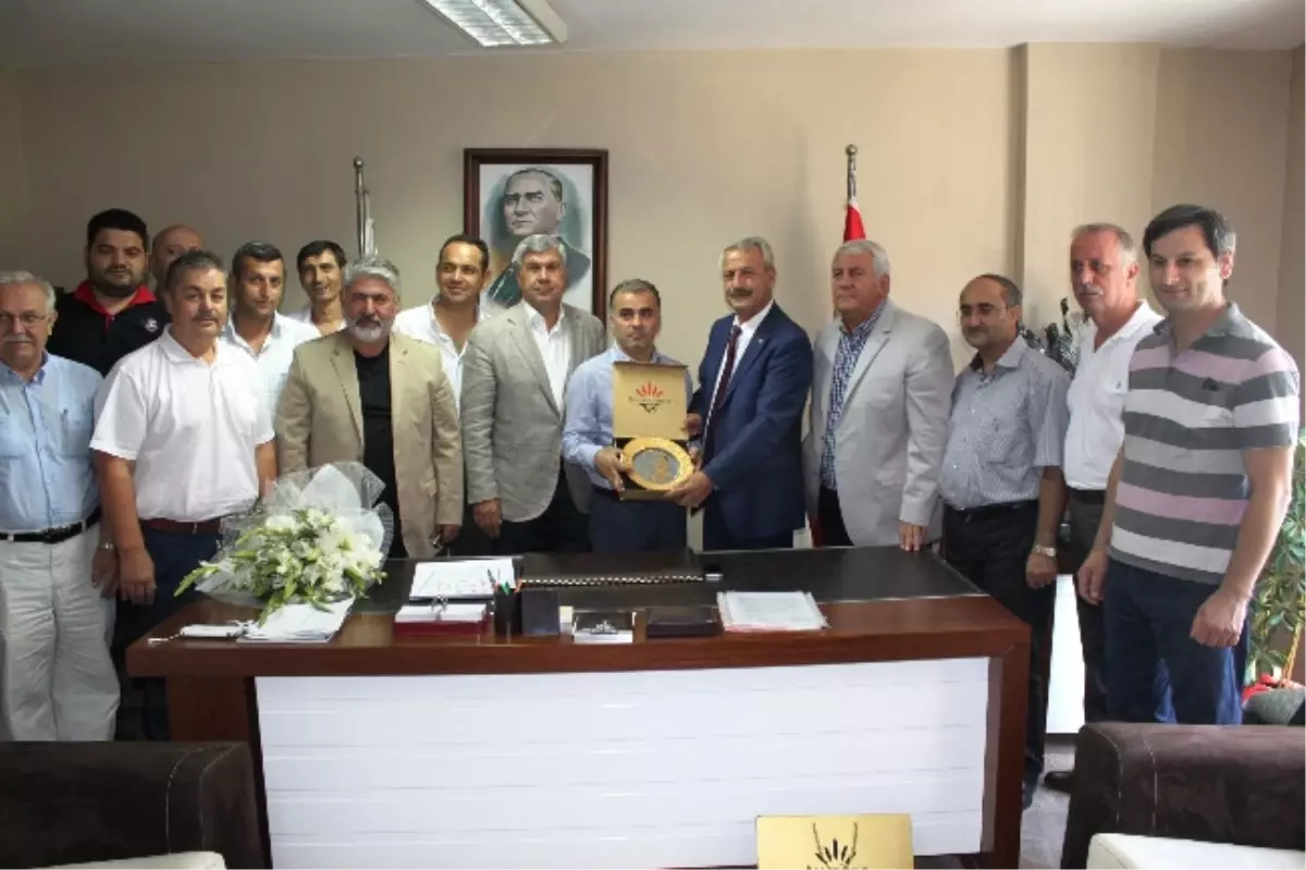 İzmir\'in Mobilya Üssü Olması İçin Elele