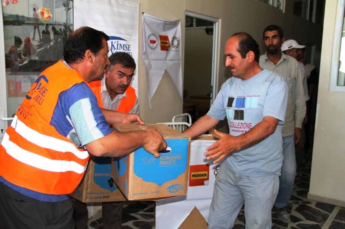 Kimse Yok mu Derneği Ramazan Yardımlarına Devam Ediyor