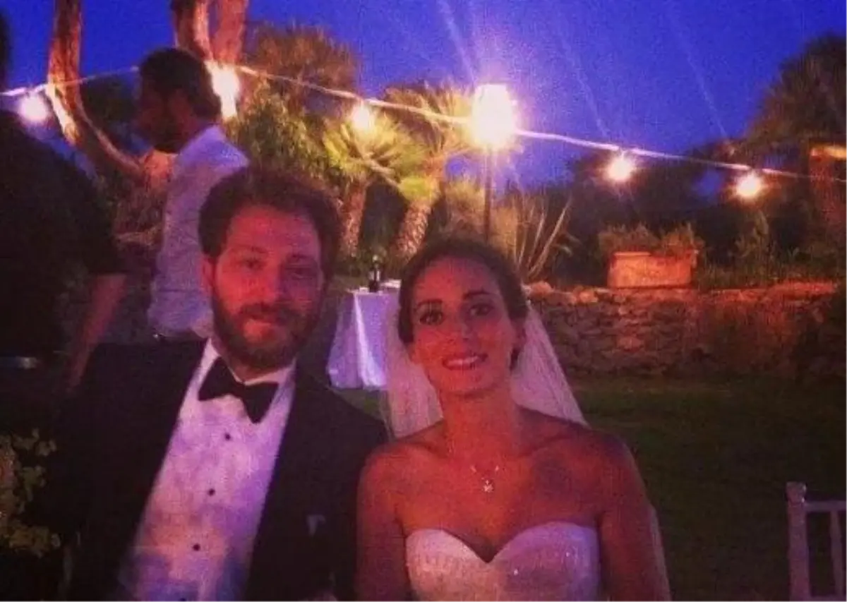 Melisa Sözen\'den Sürpiz Evlilik