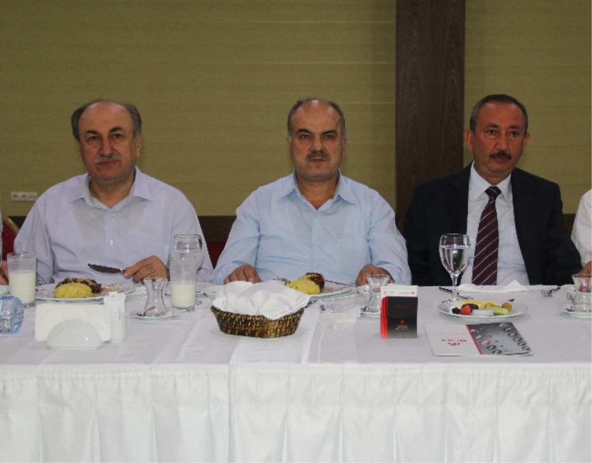 "Belediye Meclis Üyeleri Mühendis ve Mimar Olsun" Önerisi