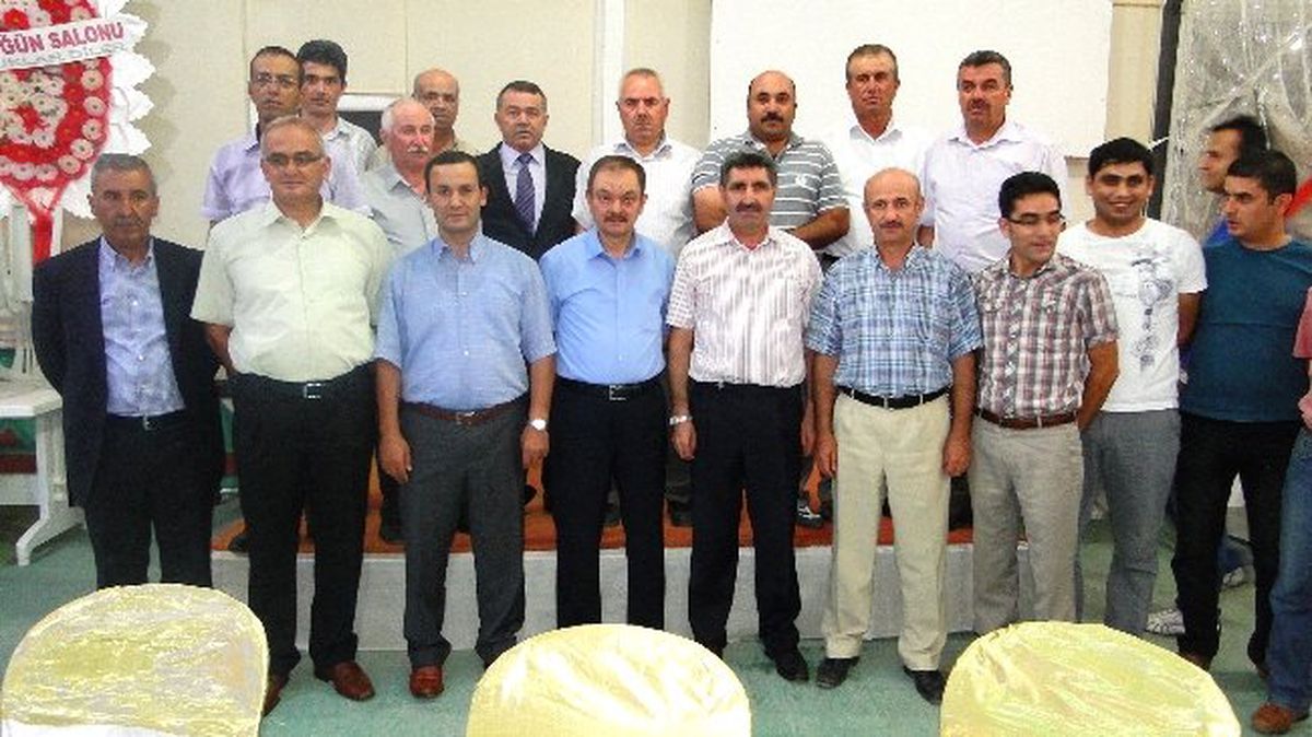 Beyşehir\'de Orman Muhafaza Memurlarına Veda Yemeği