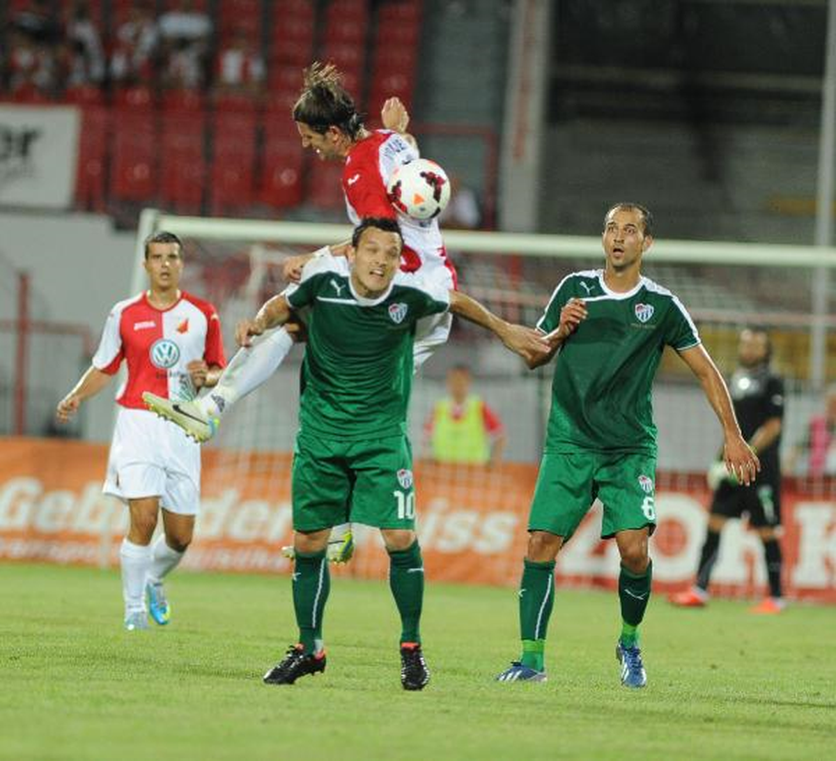 Bursaspor\'un En Genç Forma Giyen Oyuncusu Enes Ünal Oldu