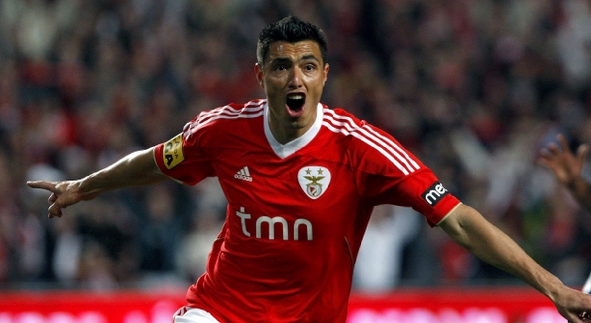 Fenerbahçe'nin Cardozo Transferi Durdu