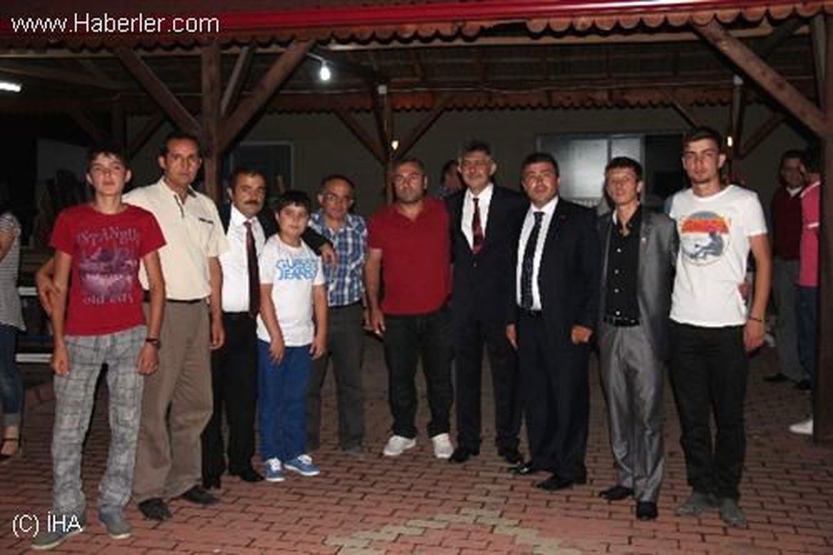 CHP Çaycuma Gençlik Kolları İftar Programı Düzenledi