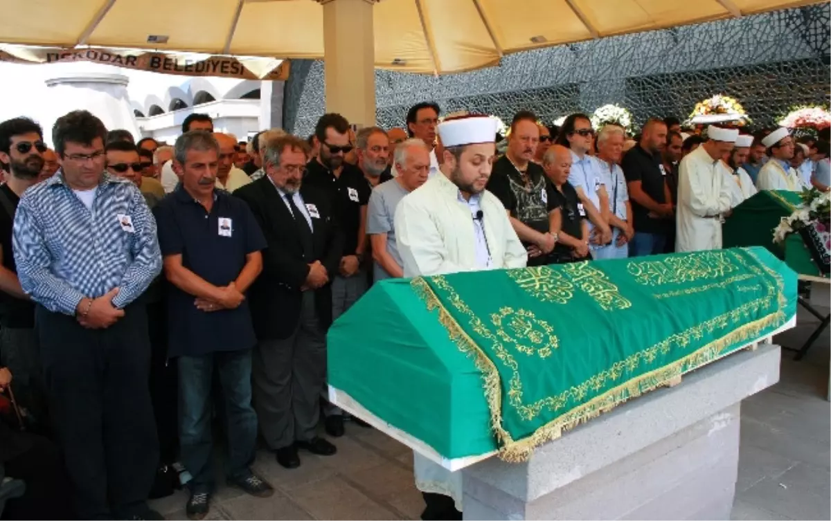 Doruk Onatkut Son Yolculuğuna Uğurlandı