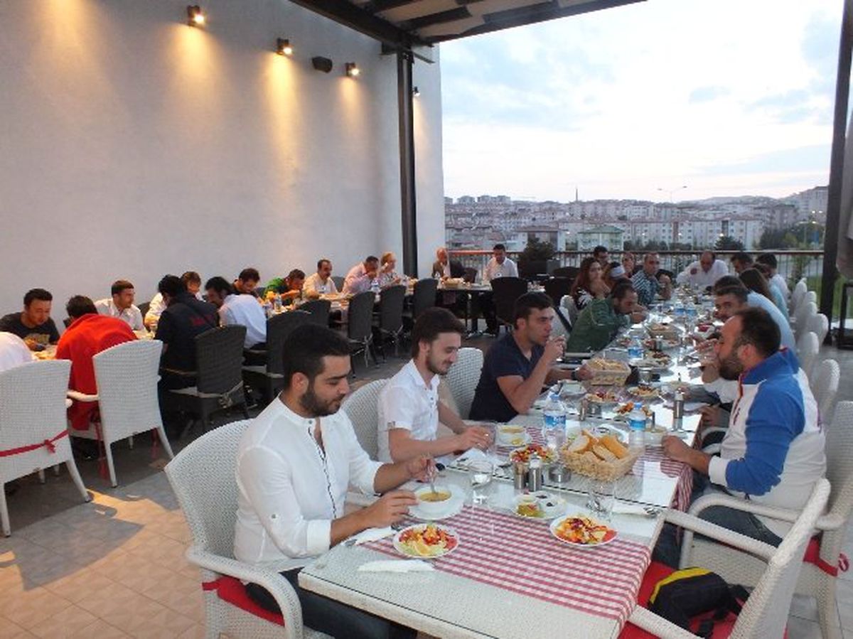 Forum Kapadokya\'dan Gazetecilere İftar Yemeği