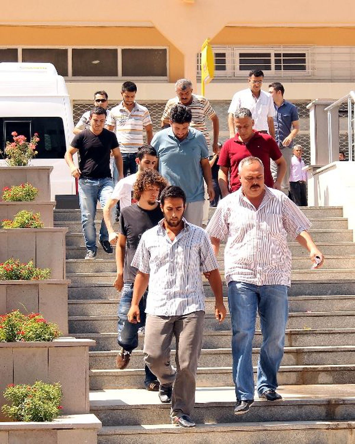 \'Gezi Parkı\' Eylemcileri Adliyeye Sevk Edildi