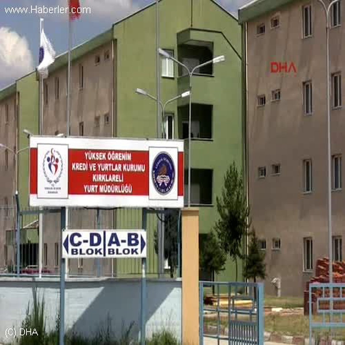 Kırklareli\'de Kız ve Erkek Yurtlarının Ayrılması TBMM\'ye Taşındı