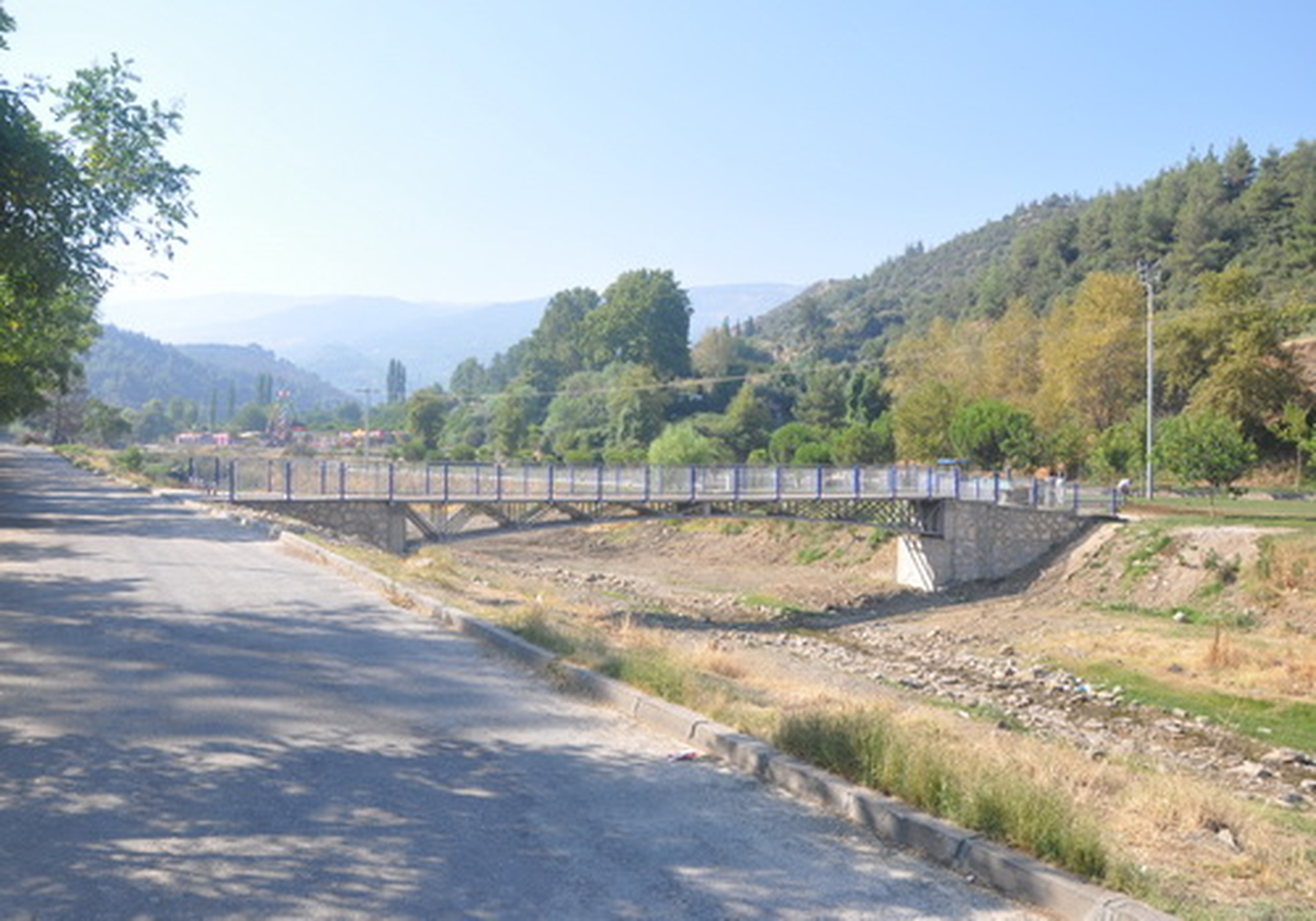 Kurşunlu Köprüsü İnşaatı Tamamlandı