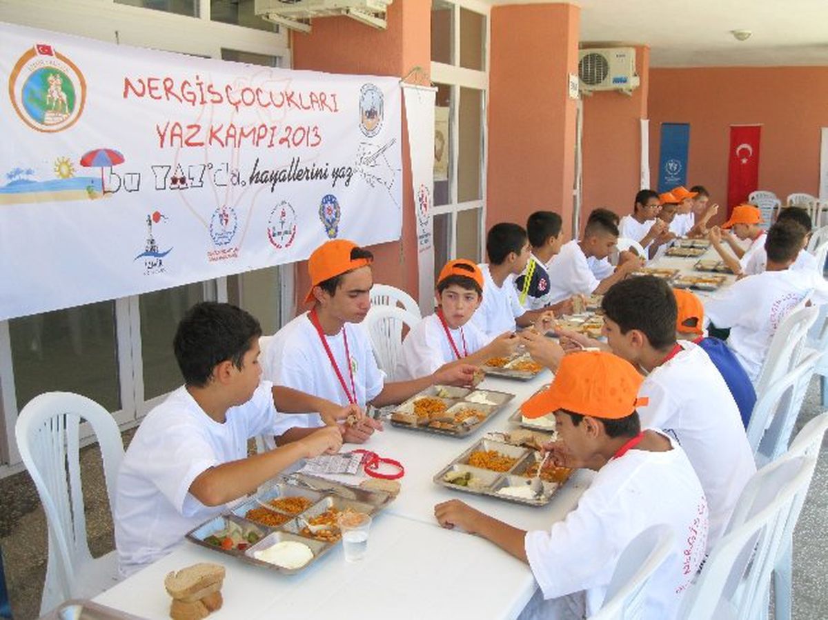 "Nergis Çocukları" Karaburun\'da