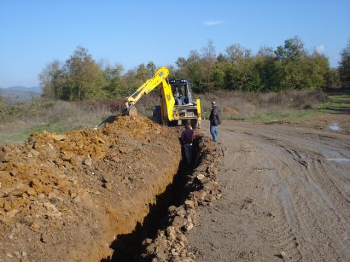 Toptaş Köyüne İçme Suyu Hattı Döşeniyor