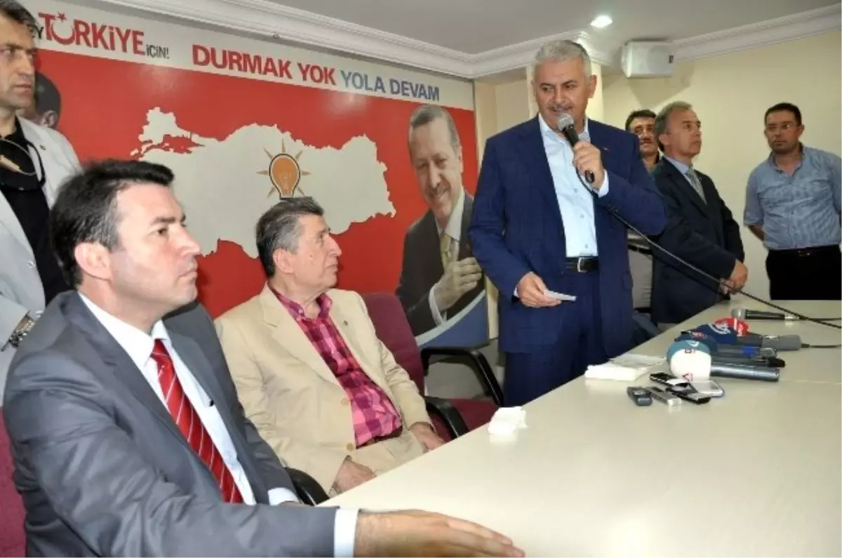 Ulaştırma Bakanı Yıldırım, Partililer ile Buluştu