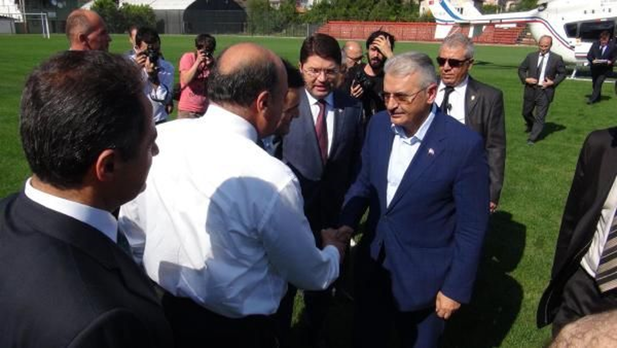 Ulaştırma Denizcilik ve Haberleşme Bakanı Yıldırım Bartın\'da