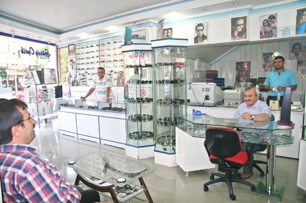 Başkan Uzunkaya İftar Öncesi Esnafın Sorunlarını Dinledi