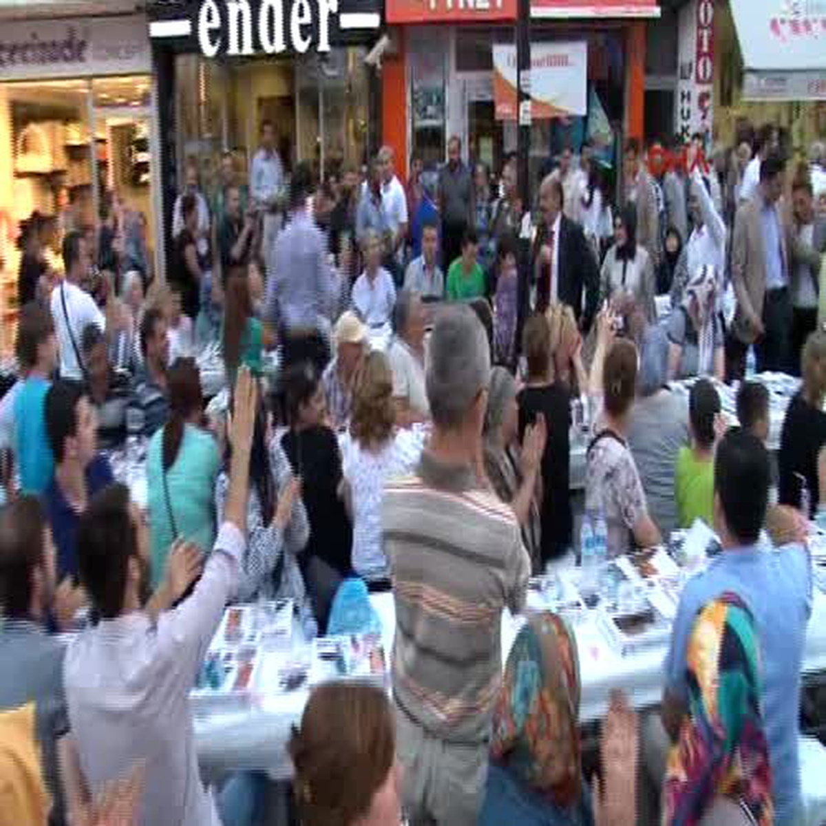 Belediye İzin Vermedi, AKP İftar İçin Diretti