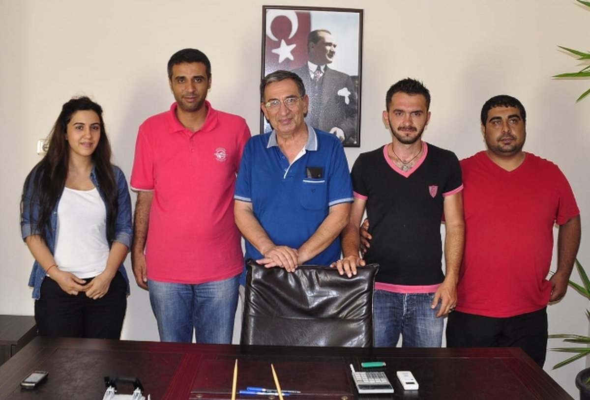 Cemiyetten Torbalı Gündem Gazetesi\'ne \'Hayırlı Olsun\' Ziyareti