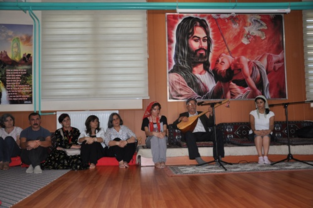Festival Coşkuyla Başladı