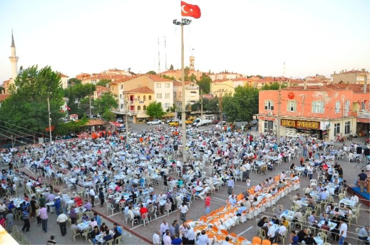 Gördes Belediyesi 4. Geleneksel İftar Yemeği