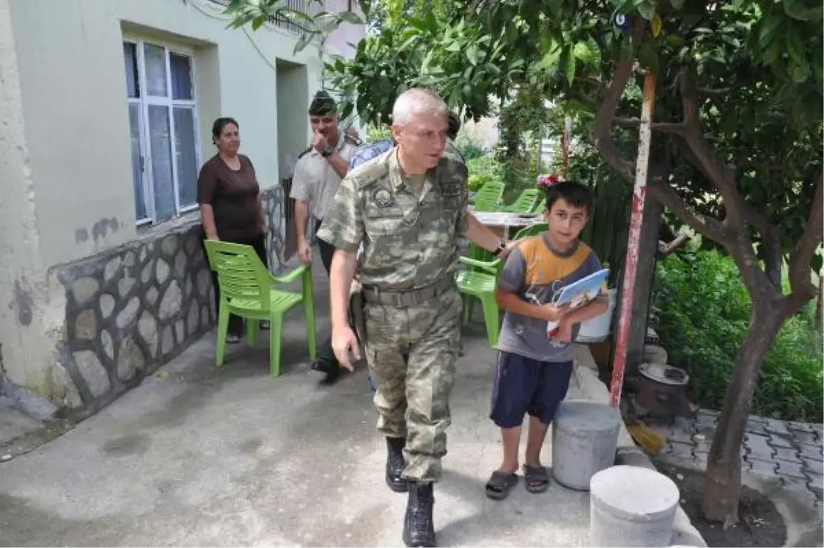 Kore Gazisinin Ailesine Orgenaral Özel\'den Taziye