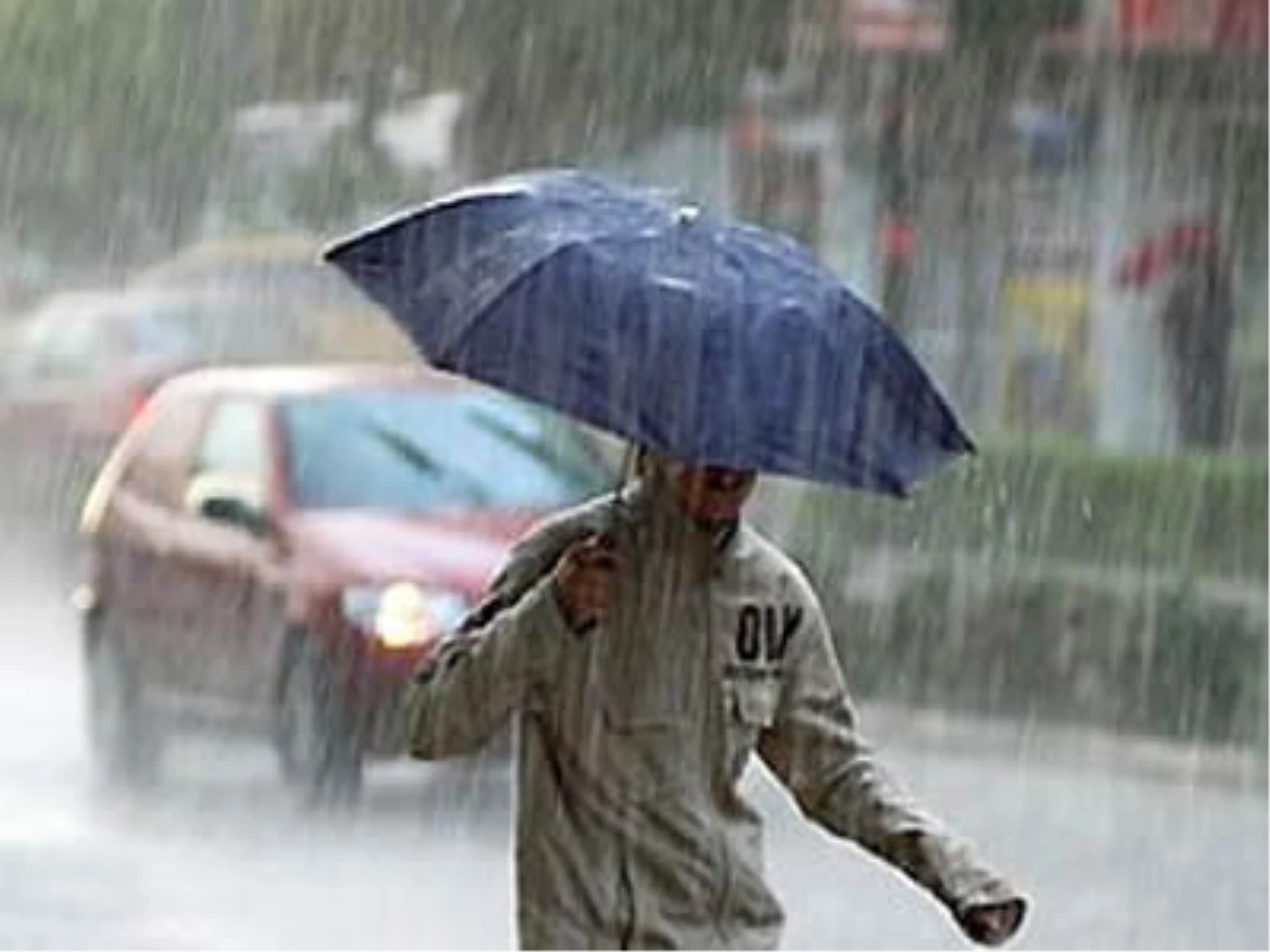 Samsun\'da Şiddetli Yağış Etkili Oldu
