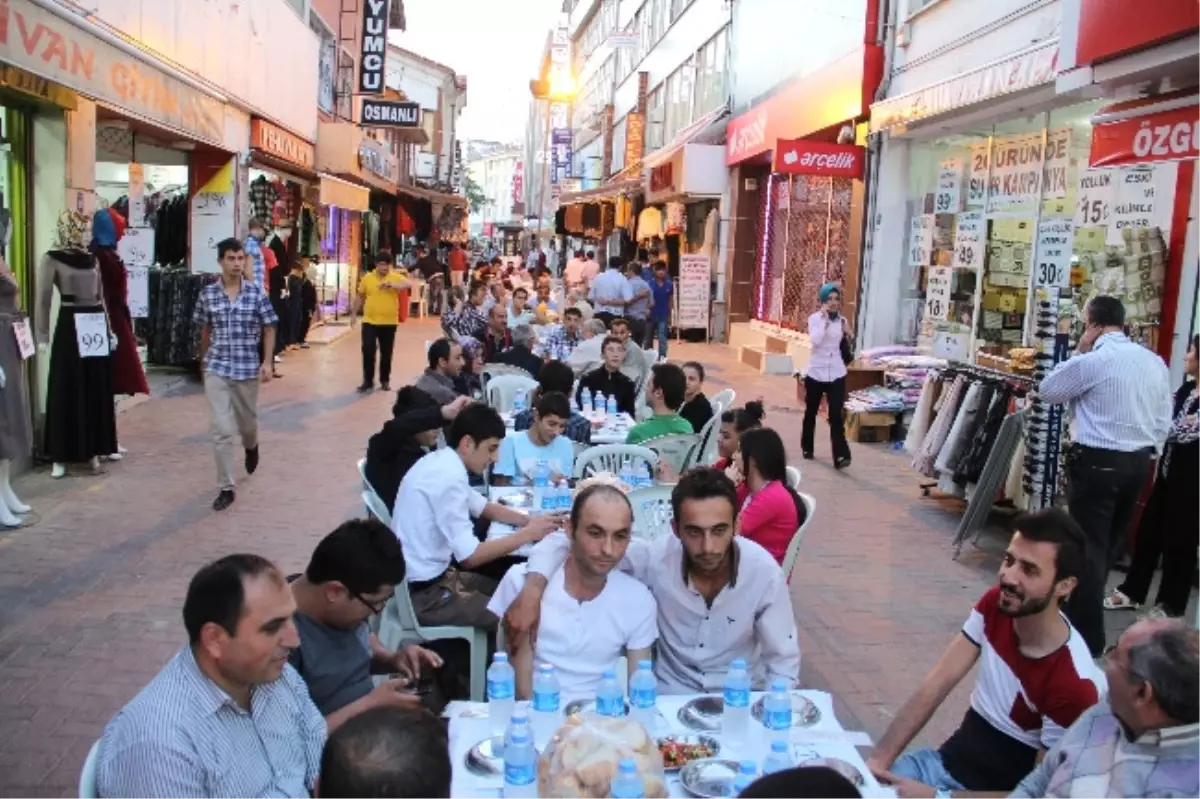 Sancaktar Esnafı İftarda Buluştu