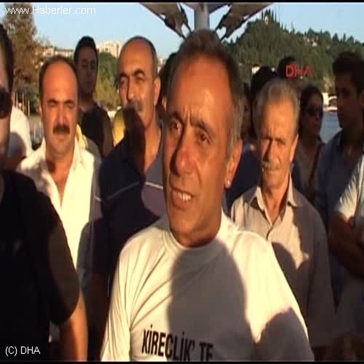 Termik Santrale Tek Koluyla Kulaç Atarak 'Hayır' Dedi