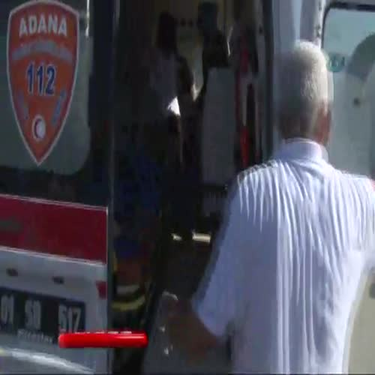 Adana\'da Çocuk Sürücü Kazaya Karıştı, 1 Ölü, 4 Yaralı