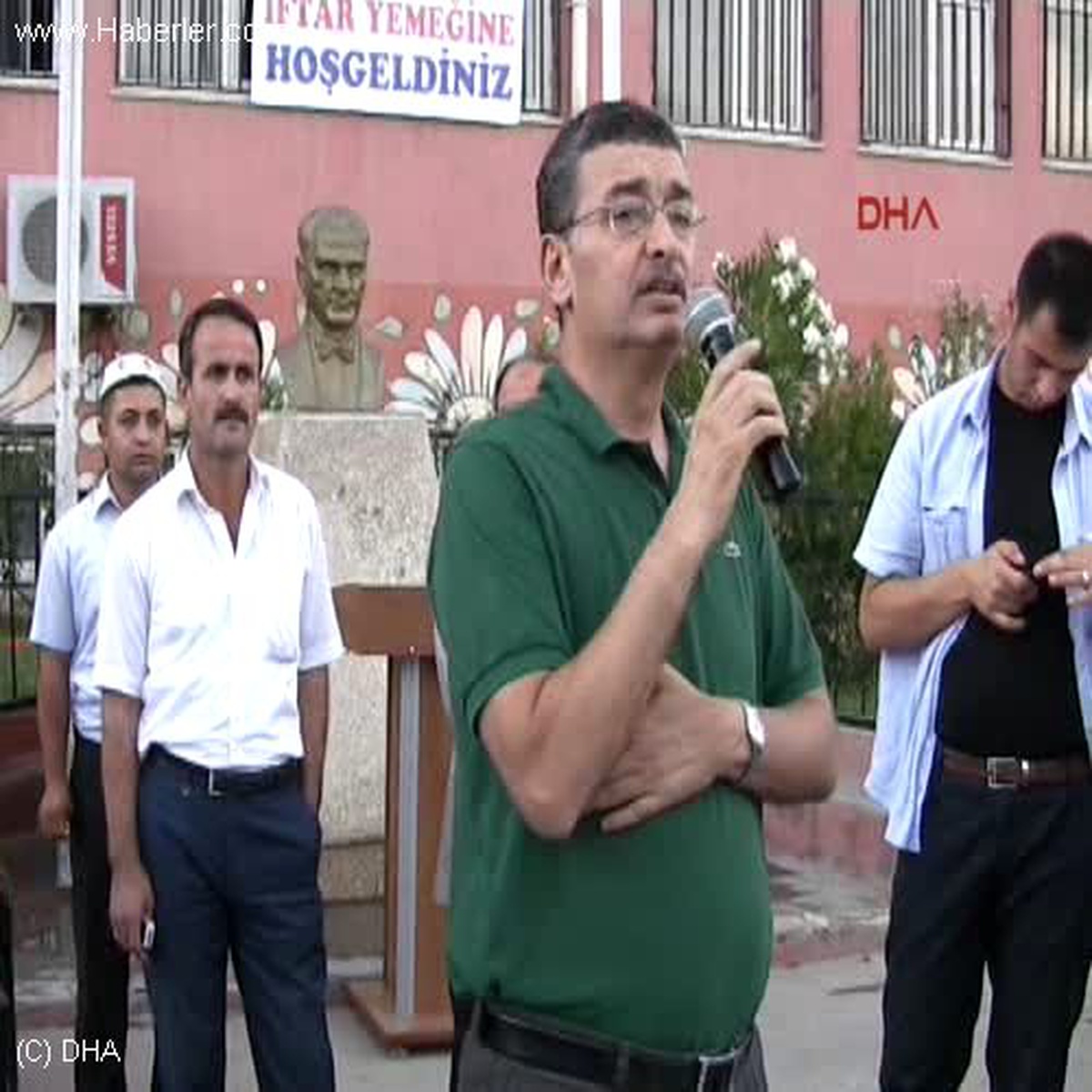 Vali Güvenç: Arap\'ın, Kürt\'ün, Türk\'ün Kanı Bizimdir