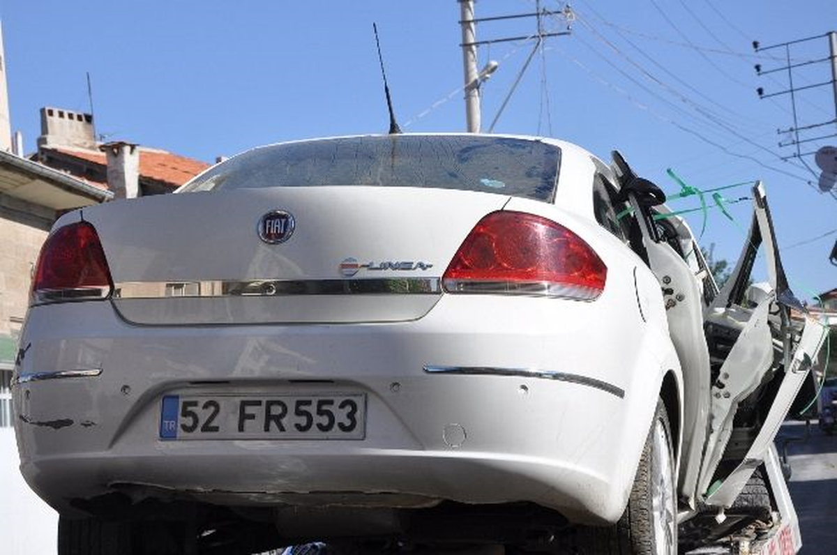 Afyonkarahisar\'da Trafik Kazası: 1 Ölü, 3 Yaralı