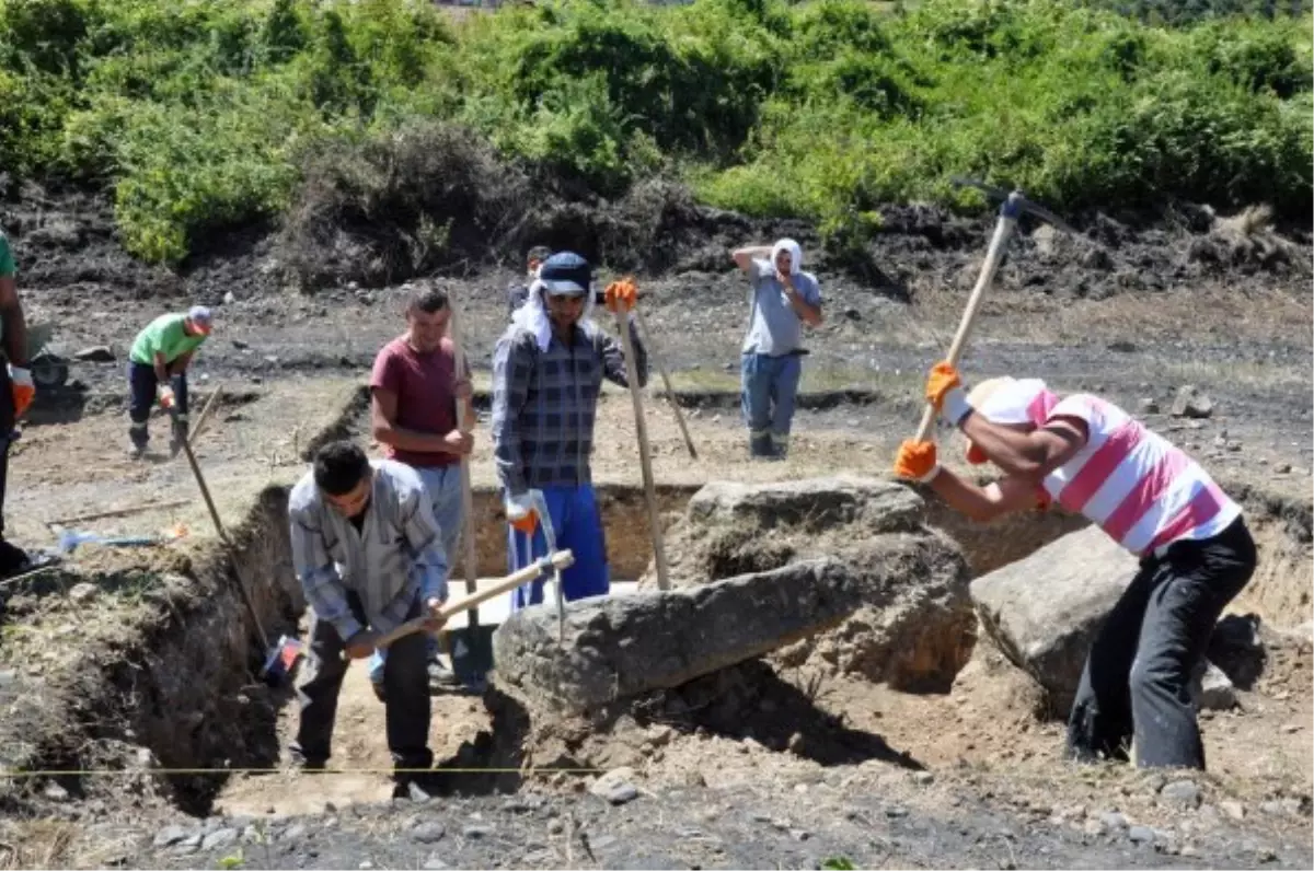 Akheron Vadisi\'nde Arkeolojik Kazı Çalışmaları Başladı